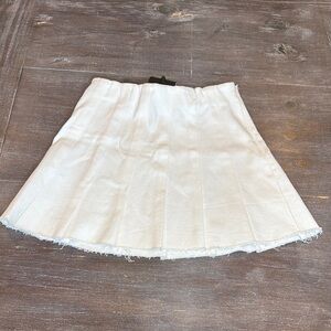NWT EN Saison Denim Mini Skirt White Cream Side Zip Size M A line Frayed hem